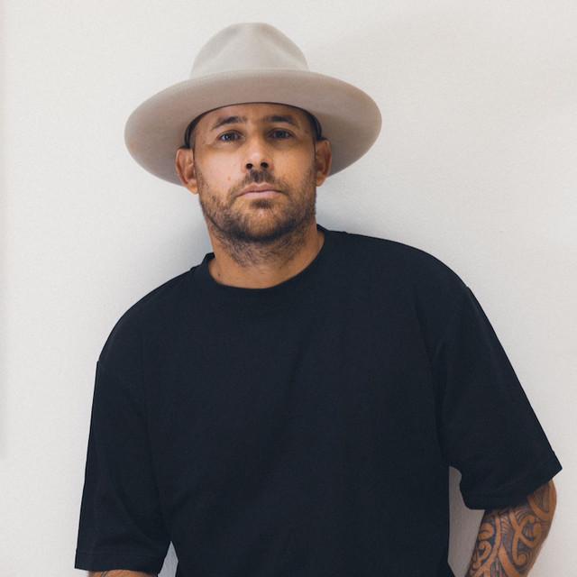 Cheeseburgers In Paradise - Jimmy Buffett Tribute